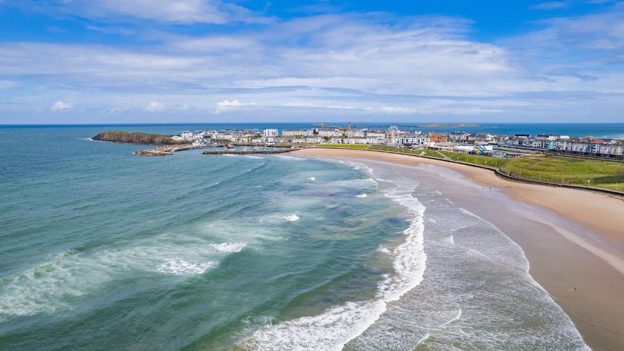 1 Dunluce Park - Portrush By The Sea Daire Dış mekan fotoğraf