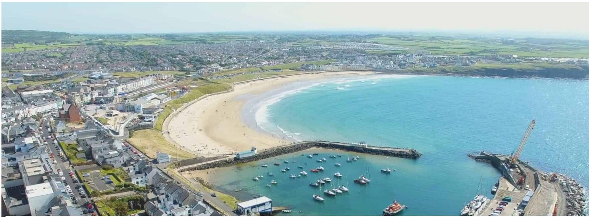 1 Dunluce Park - Portrush By The Sea Daire Dış mekan fotoğraf